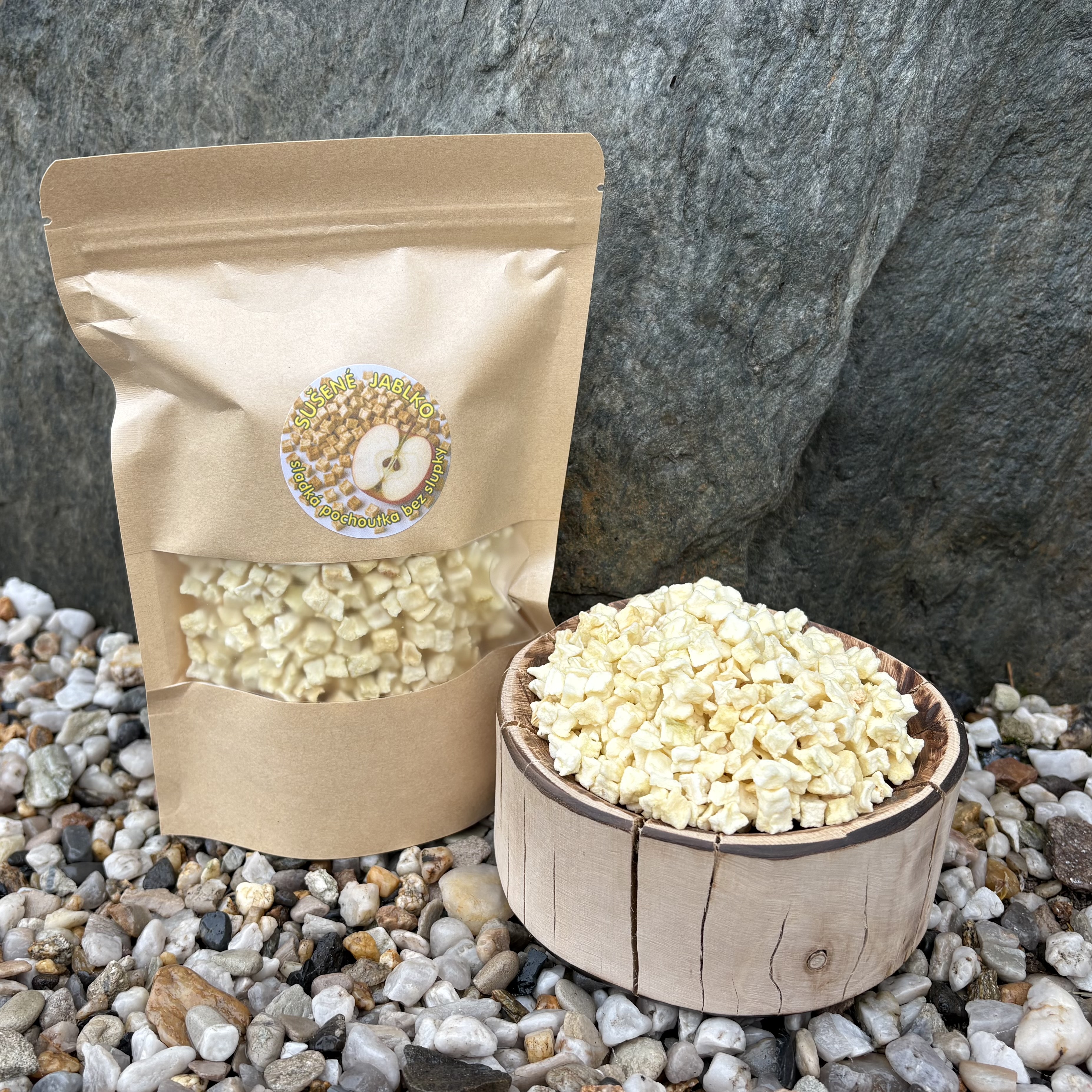 Jablka kostičky 100g