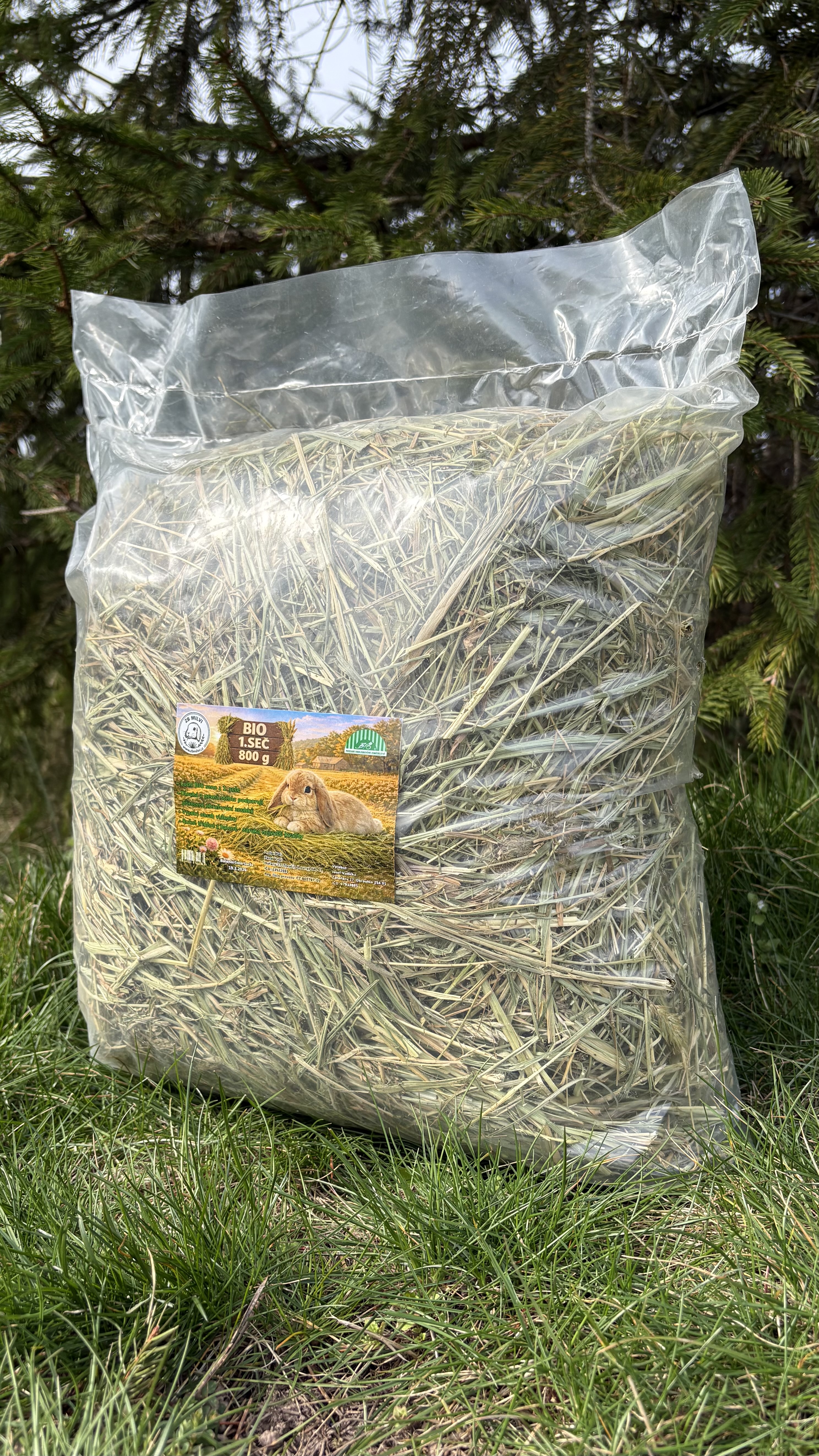 Luční seno BIO kvality – první seč 800g (ZKOUŠKOVÉ)